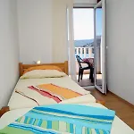Apartment By The Sea - 5269